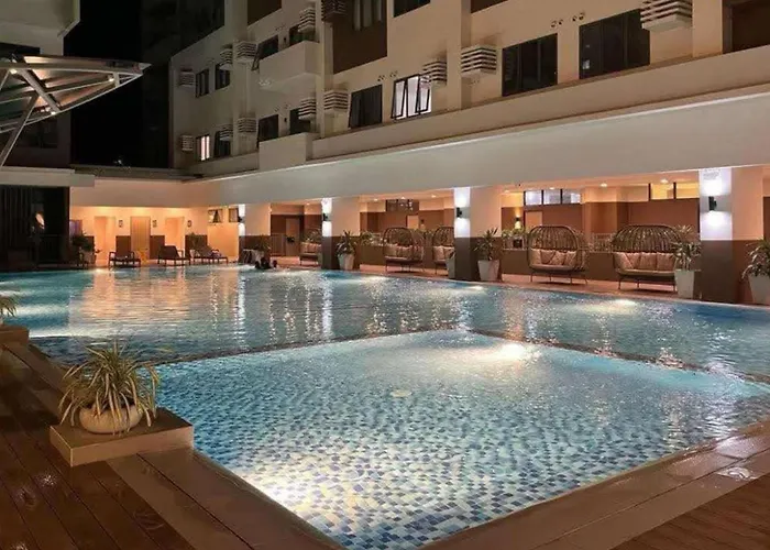Cozy & Modern Near It Park - Pool, Gym Apartment