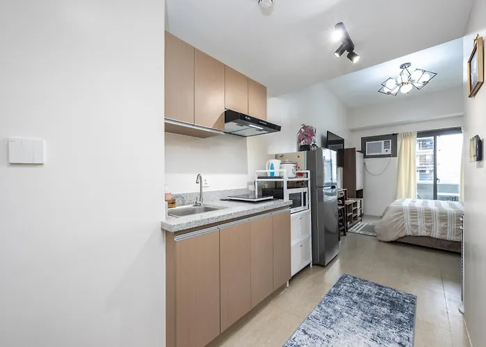 Cozy & Modern Near It Park - Pool, Gym *