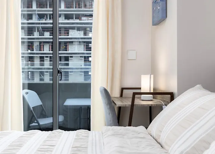 Cozy & Modern Near It Park - Pool, Gym Apartment Cebu