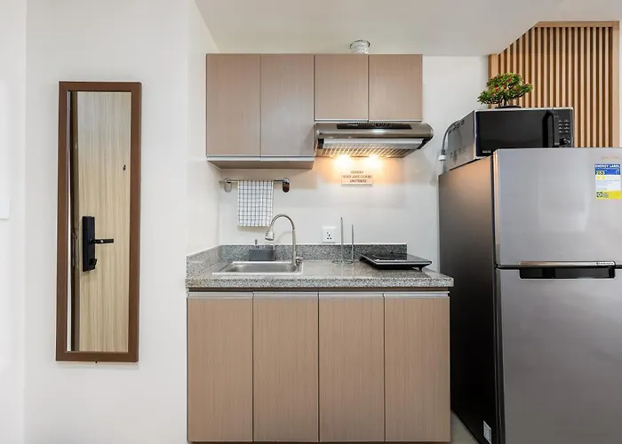 Cozy & Modern Near It Park - Pool, Gym Apartment