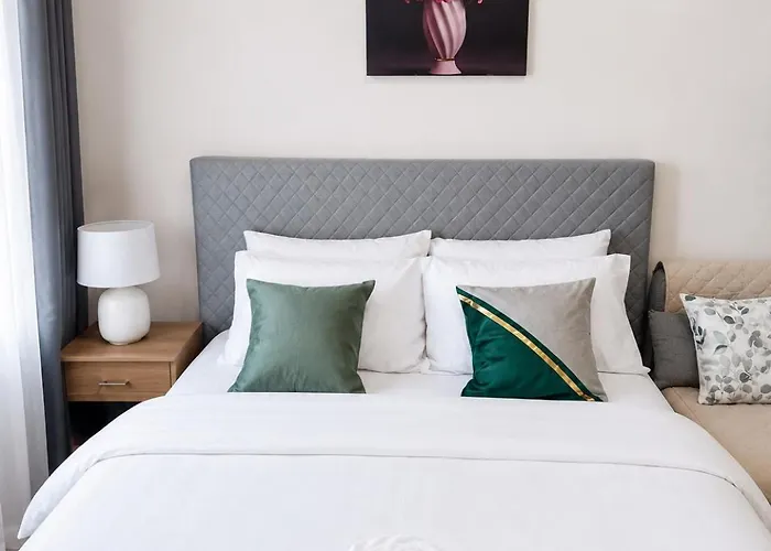 Apartment Cozy & Modern Near It Park - Pool, Gym *